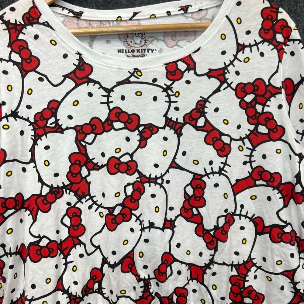 Hello Kitty Red/Black Cropped Long Sleeve Shirt - Picture 4 of 10
